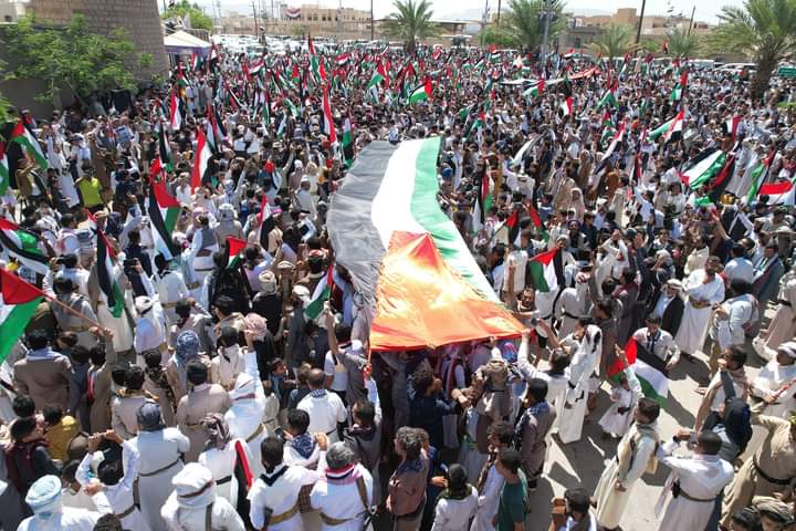 محافظات اليمن تواصل تضامنها مع الشعب الفلسطيني وتنديدها بجرائم الاحتلال الاسرائيلي