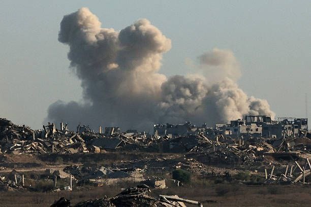 الاحتلال يشن قصفا جويا ومدفعيا على أنحاء متفرقة من قطاع غزة