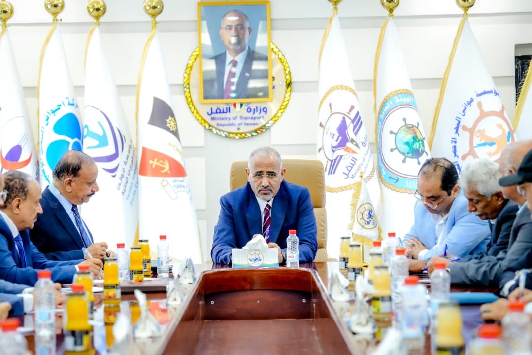 وزراء يمنيون يعلنون دعم “الانفصال” ولا إجراءات لحماية المركز القانوني للدولة