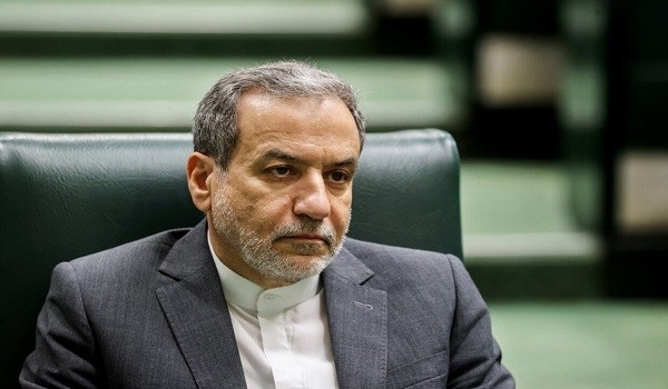 وزير الخارجية الإيراني يهاتف نظيريه السعودي والإماراتي عقب اتصال من الحوثيين