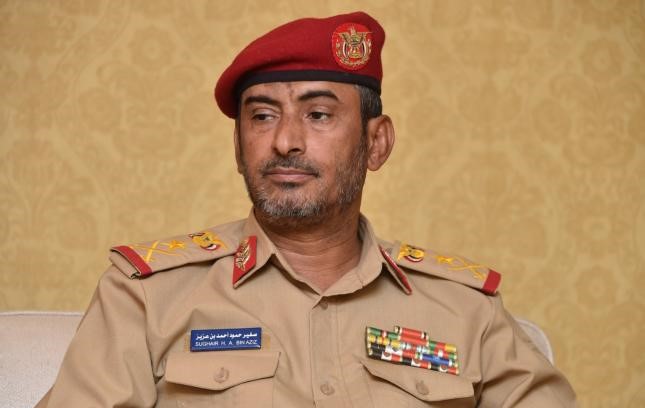 رئيس أركان الجيش اليمني يتحدث عن توجيهات رئاسية بتجنب فتح معارك جانبية