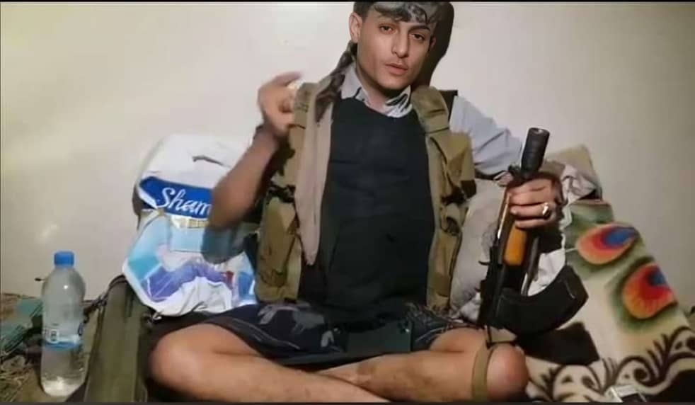 شرطة تعز تعلن تسلمها المطلوب أمنيًا غزوان المخلافي بعد احتمائه بالحوثيين