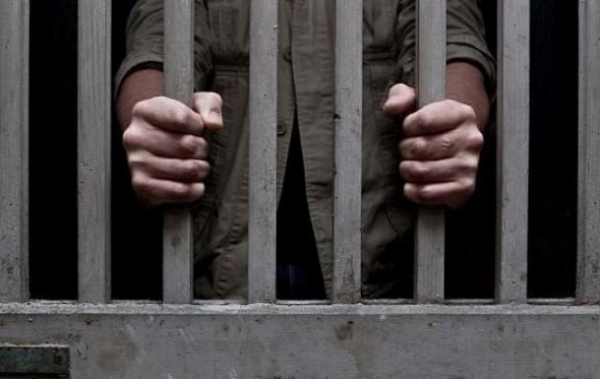 منظمة: وفاة شاب من أبناء البيضاء متأثراً بالتعذيب في سجون الحوثيين