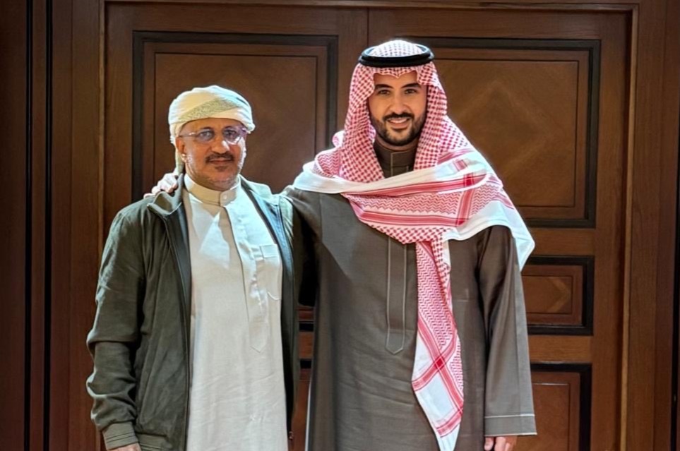 طارق صالح يلتقي وزير الدفاع السعودي الأمير خالد بن سلمان