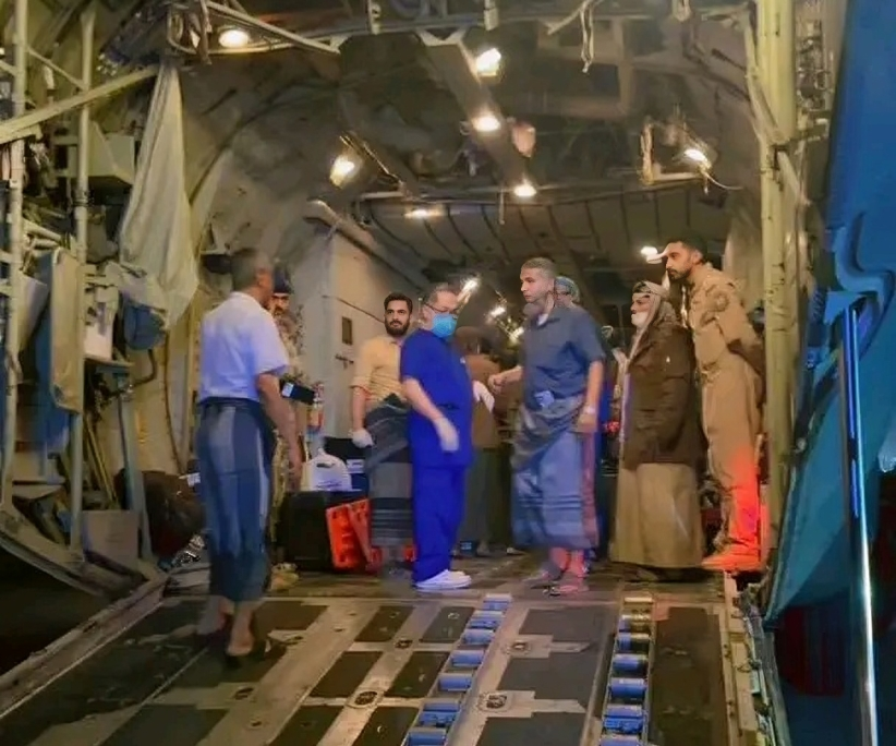 طائرة سعودية تخلي جرحى التفجير الذي استهدف موكب “حمدي شكري”