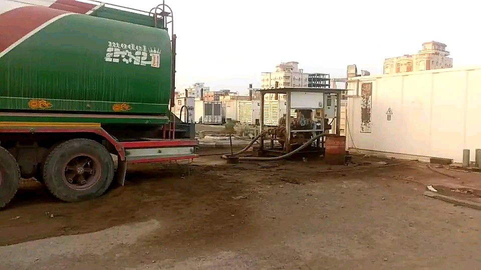 عدن.. تراجع حدة الاطفاءات بنسبة تصل إلى 70%