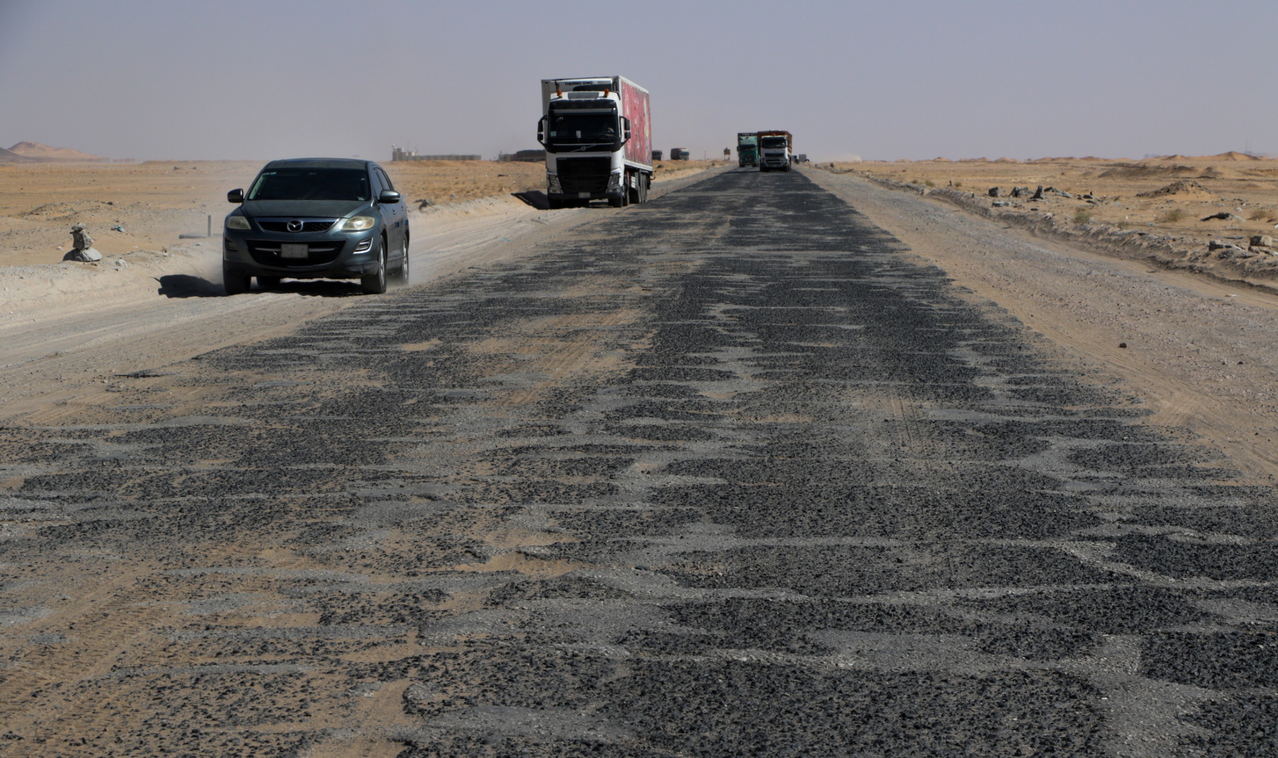 البرنامج السعودي يباشر المرحلة الثالثة من مشروع تطوير طريق (العبر – مأرب)