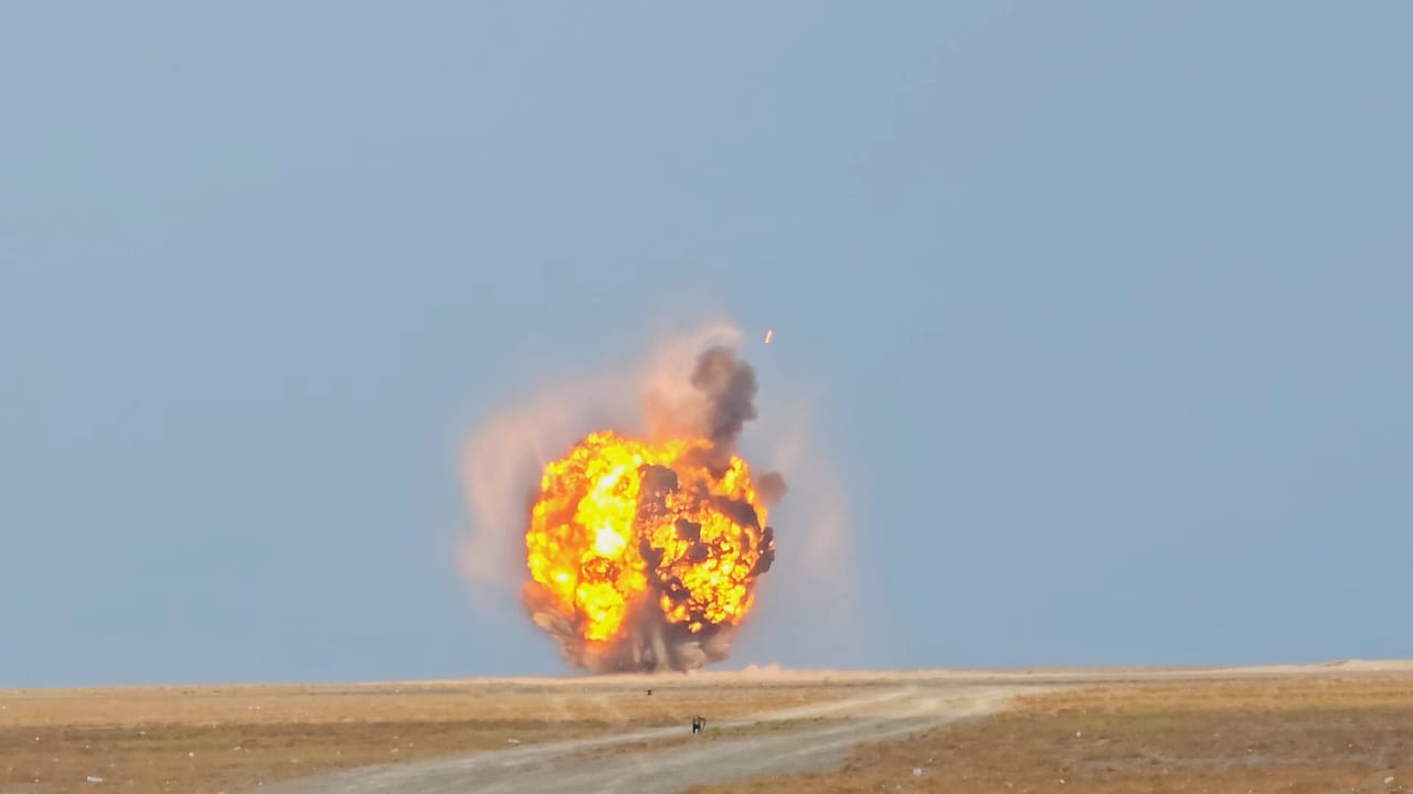 رصد: مسام يتلف 10 آلاف متفجر في باب المندب خلال أسبوعين بينها 7 صواريخ كاتيوشا