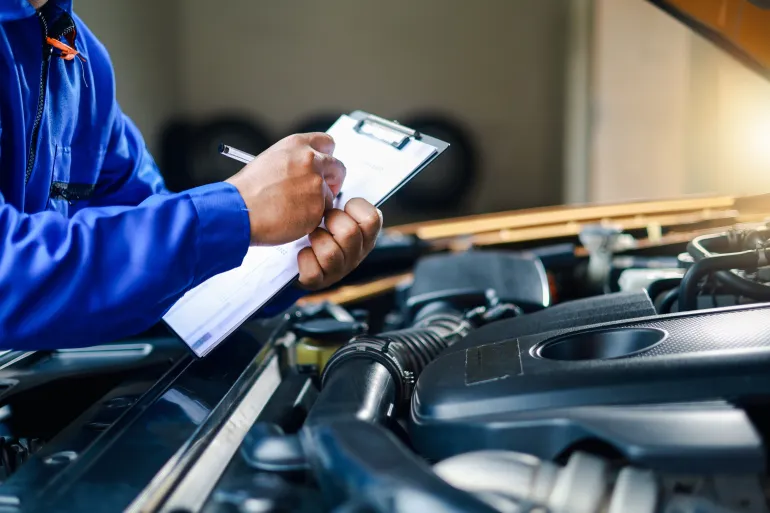 قبل أن تدفع آلاف الريالات بسبب عطل في سيارتك.. إصلاح أم استبدال وحدات التحكم؟