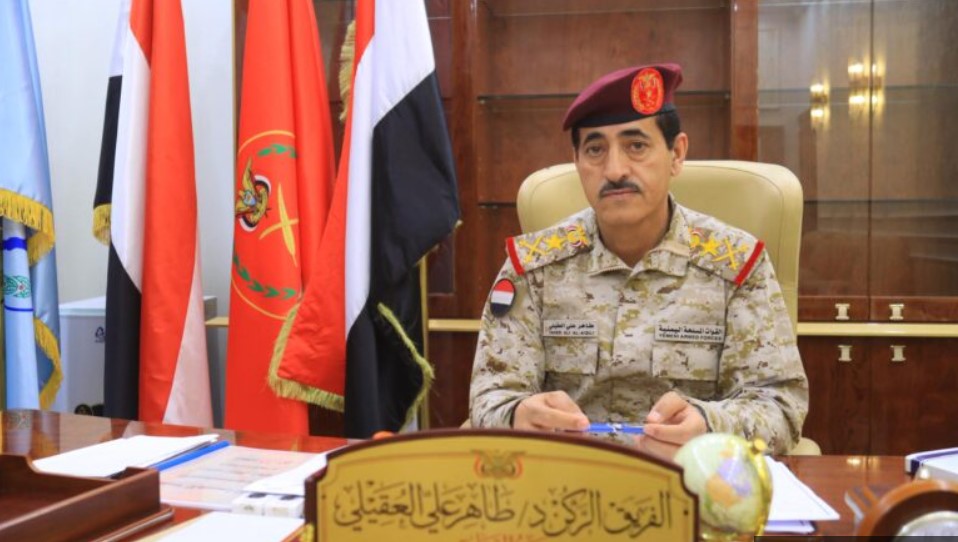 أولويات وزير الدفاع “العقيلي” بين الموجهات الرئاسية وتطلعات الشارع اليمني (رصد)