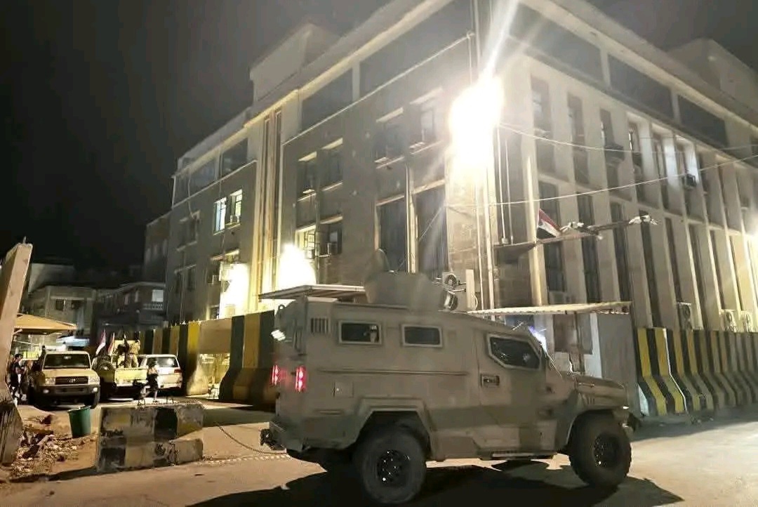 قوات الأمن الوطني تقول إن أنباء تسلّيم نقاطاً أمنية رئيسية في عدن شائعات