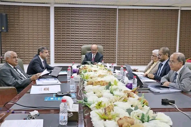 البنك المركزي اليمني: أقررنا حزمة إجراءات لمواجهة شح السيولة من العملة الوطنية