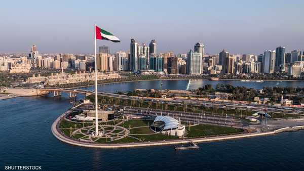 الإمارات تعلن إغلاق سفارتها في طهران وسحب بعثتها الدبلوماسية