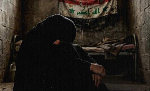مركز حقوقي يضع ملف “حسناء” و 14 يمنيًا في السجون العراقية على طاولة “الرئاسي”
