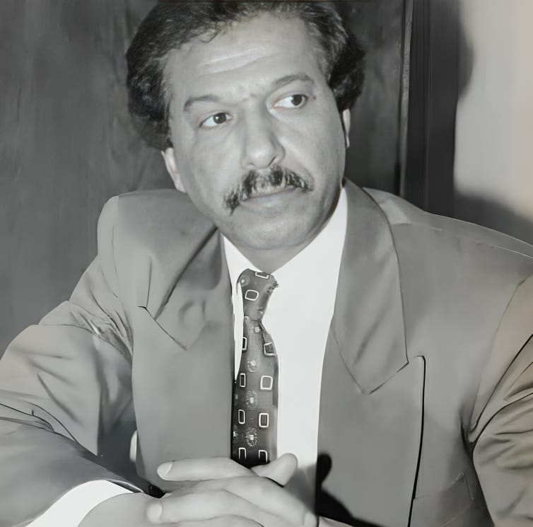 الموت يغيب الشاعر والإعلامي اليمني محمود علي الحاج عن عمر ناهز 77 عامًا