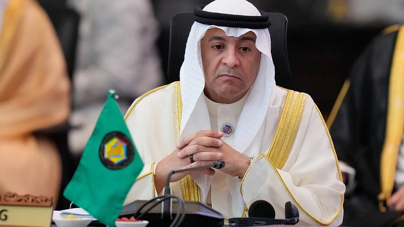 التعاون الخليجي يدعو لموقف دولي رادع تجاه استهداف الحوثيين للسعودية التعاون الخليجي يدعو لموقف دولي رادع تجاه استهداف الحوثيين للسعودية