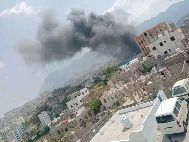 رصد: إصابة خمسة مدنيين بتعز في عمليات قصف وقنص للحوثيين الساعات الماضية