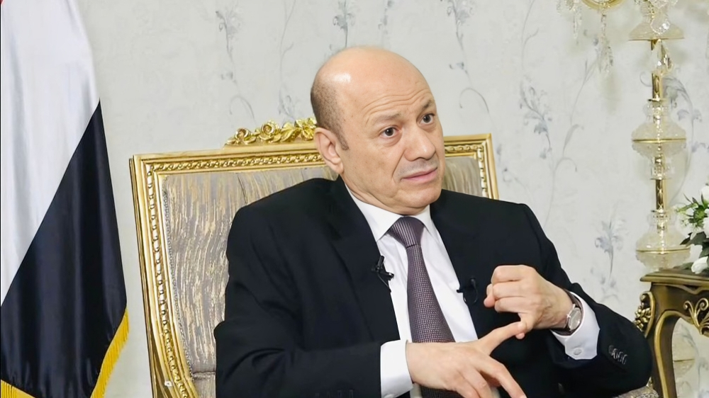 “رشاد العليمي” يدعو أوروبا لحسم تصنيف الحوثيين “منظمة إرهابية” ويحذر من التأخير