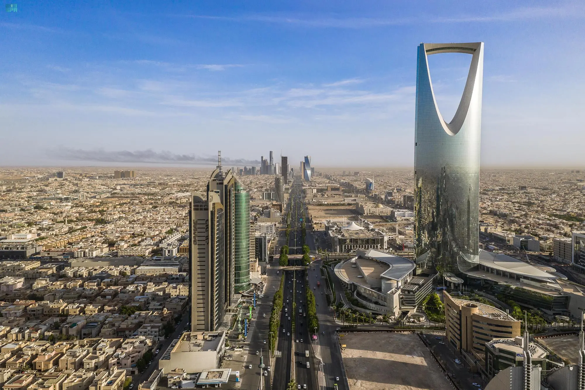 السعودية تقر إجراءات لزيادة المرتبات بالتزامن مع تعديل تعرفتي الكهرباء والمياه